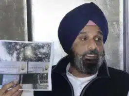 Navjot Sidhu celebration after the case against Bikram Majithia