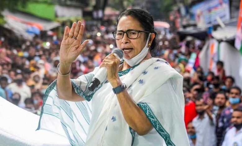 Shiv Sena asks Mamata Banerjee to clarify her stand