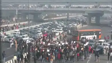 BJP chakka jam against AAP Excise Policy in Delhi