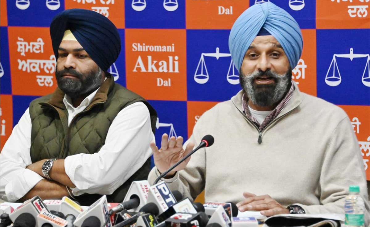 Relief to Bikram Majithia, Supreme Court raises questions on action before elections