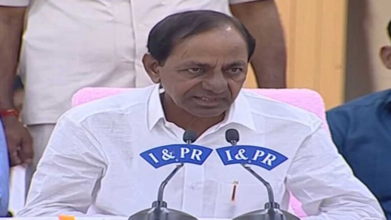 तेलंगाना दौरे से पहले KCR ने पीएम पर हमला बोला: “उपर शेरवानी, अंदर परेशानी”