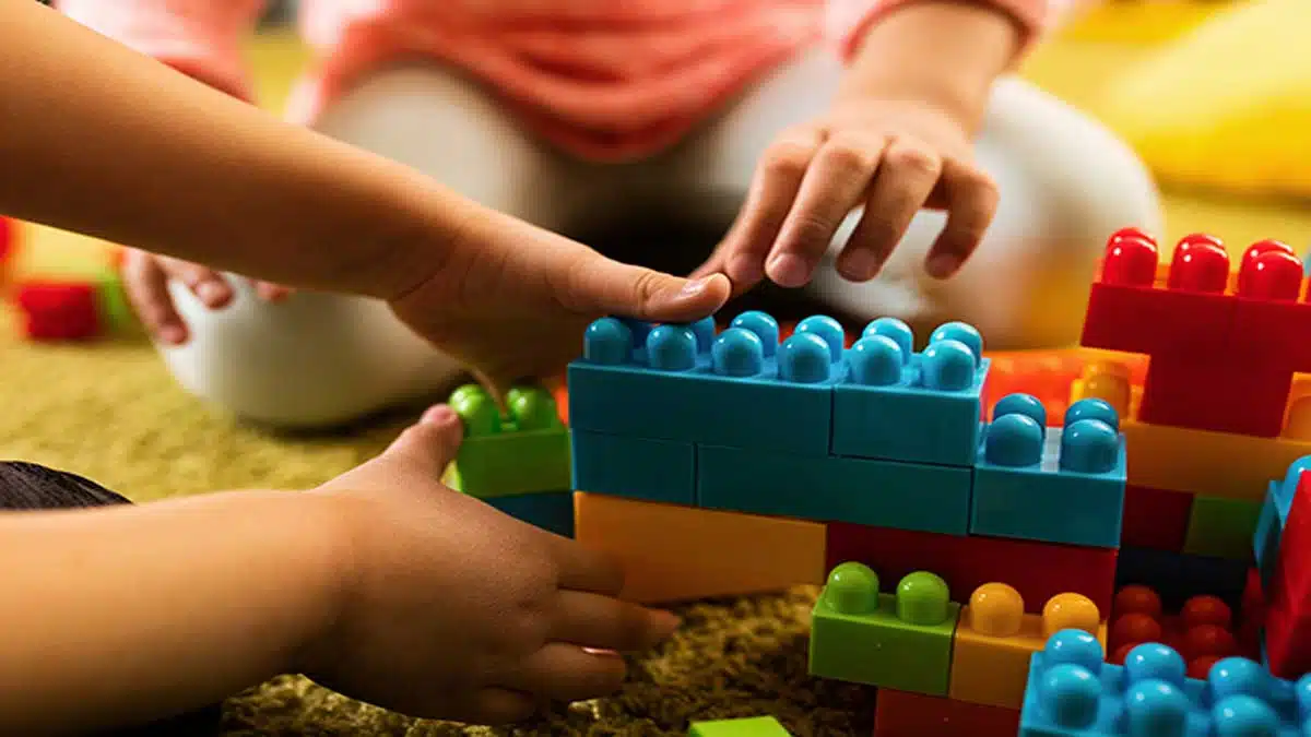 Less toys 5 1 Less toys 5 1