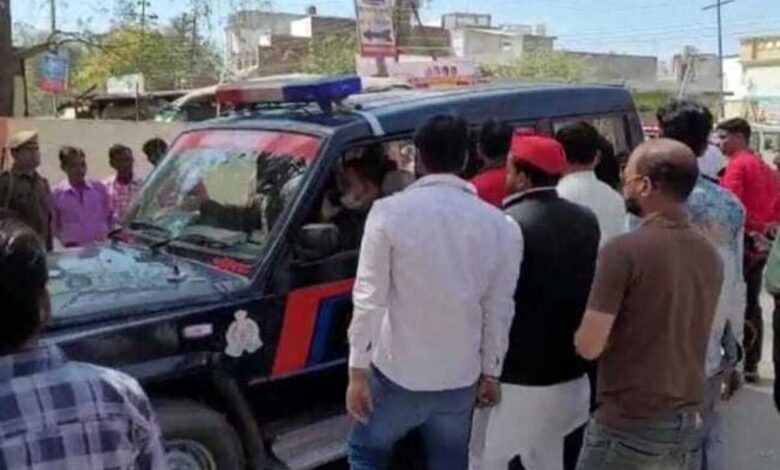 SP workers are facing police cases across UP