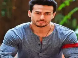 Tiger Shroff celebrates birthday on the sets