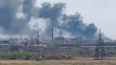 Russian forces advance in Mariupol, Ukraine