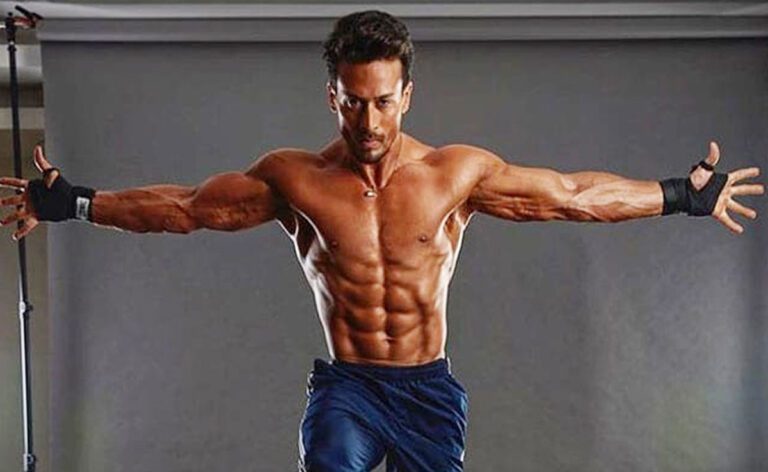 Tiger Shroff  ने हीरोपंती 2 के लिए स्टिक फाइटिंग सीखा