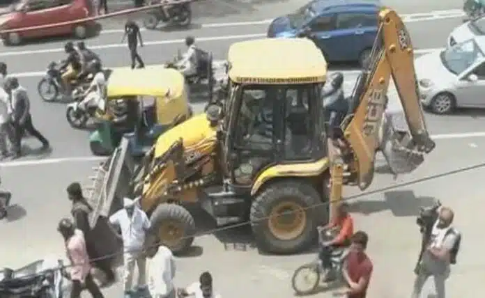 Anti-Encroachment drive at Delhi's Shaheen Bagh