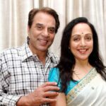 Dharmendra and Hema completed 42 years of marriage.