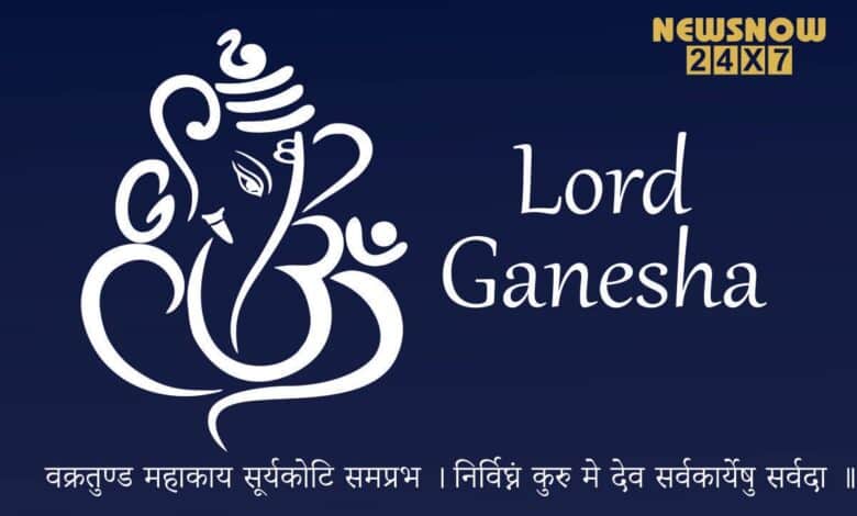 lord ganesha statue aarti and chalisa