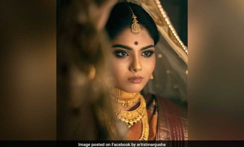 Model Manjusha Neogi found dead at home 2 days after her friend's death