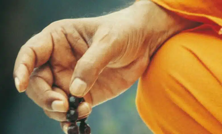 What are ‘Mantras’? Do they work? Its benefits and how to do it