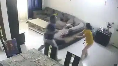 Wife beat up school principal on CCTV