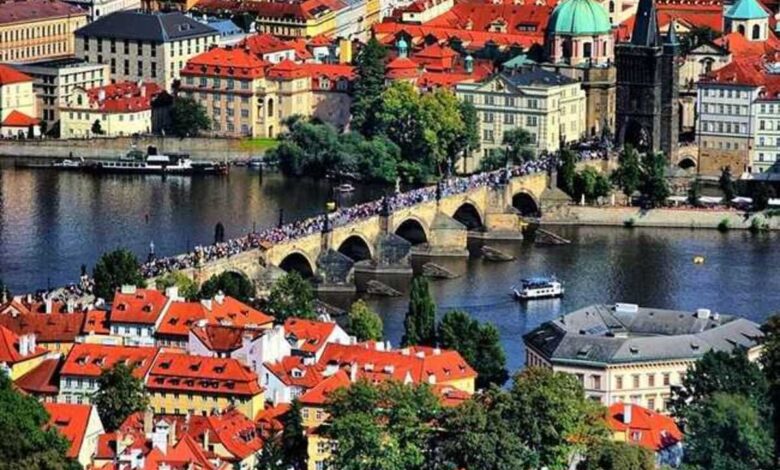 Maharashtra Police in Prague to extradite the person wanted in 19 year old murder