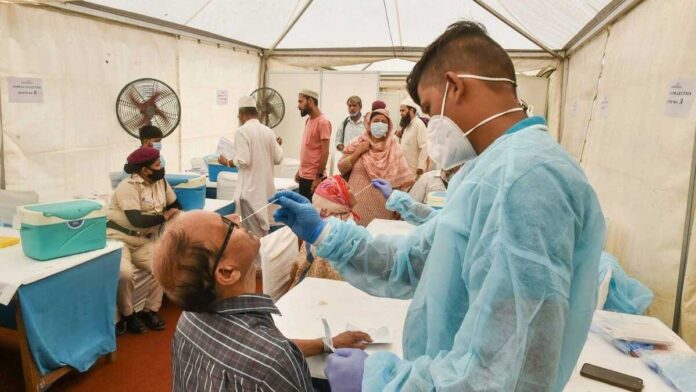 India records 8,084 new COVID cases, rise in infection