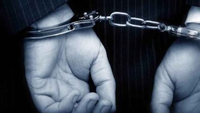 In Front Of Children Man Stabs Wife To Death in Maharashtra