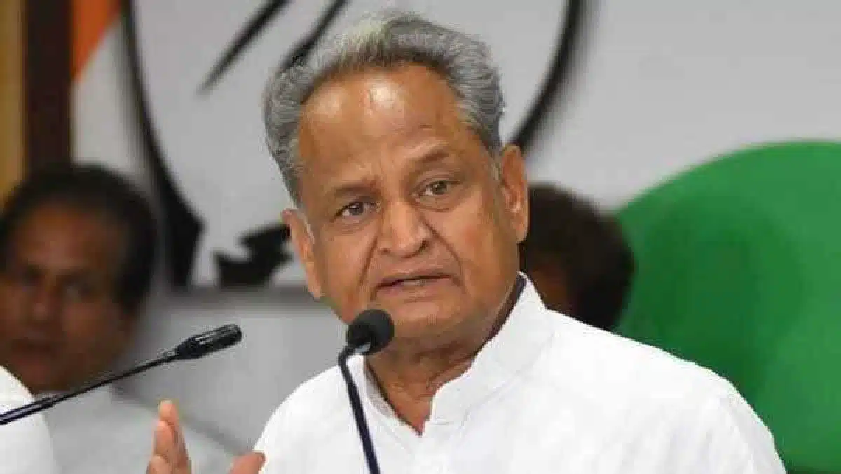 Ashok Gehlot ने कहा देश में अविश्वास, हिंसा का माहौल 