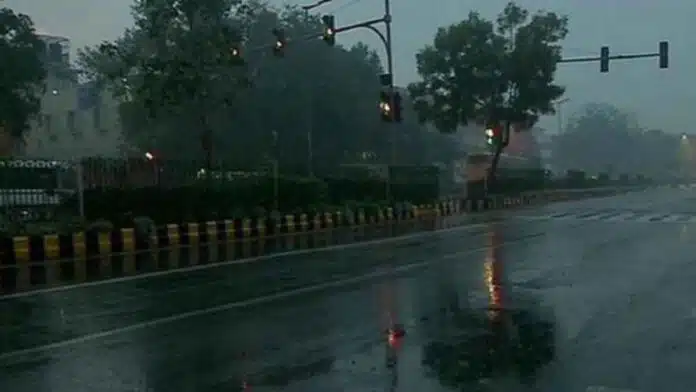 Monsoon may knock in Delhi on this date