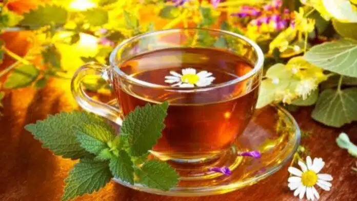 5 Herbal Teas: Miracles For Skin And Hair Health