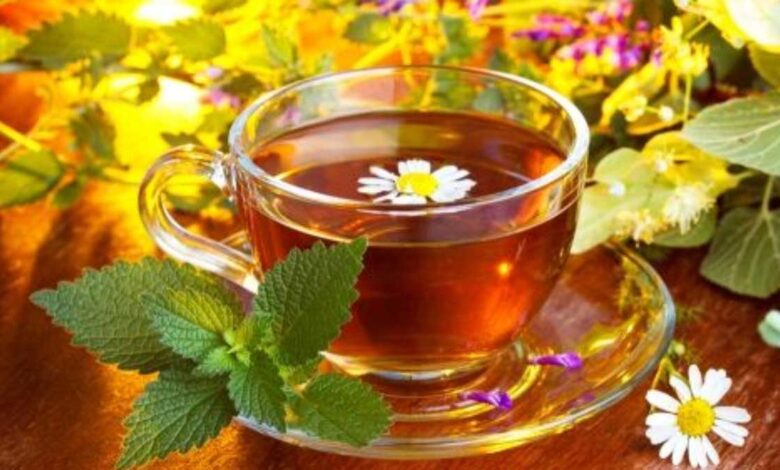 5 Herbal Teas: Miracles For Skin And Hair Health