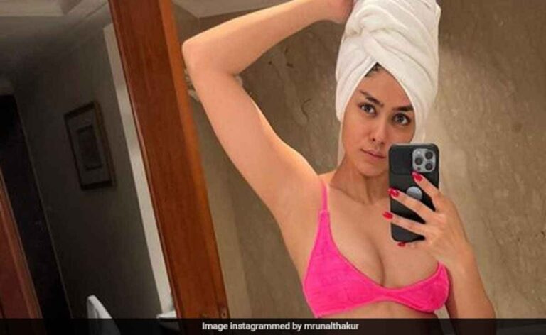 Mrunal Thakur पिंक बिकिनी में हॉट दिखीं, देखें तस्वीरें