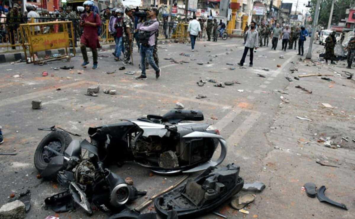 2 killed, 10 injured in violence after Friday prayers in Jharkhand's Ranchi