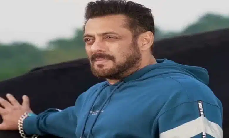 Salman Khan, his father received threat letter, police case registered