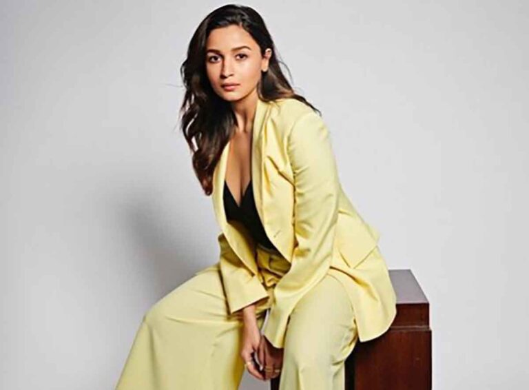 Alia Bhatt का लेमन आउटफिट में जलवा, डार्लिंग्स प्रमोशन से शेयर की तस्वीरें