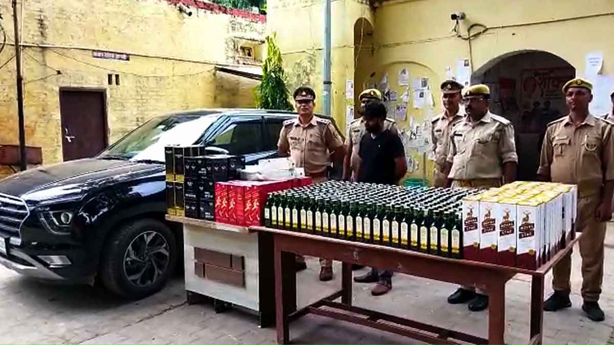 Ballia पुलिस ने भारी मात्रा में पकड़ी शराब व गाँजे की खेप 