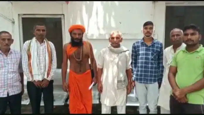 Baba was beaten up in Hardoi, a case was registered against him