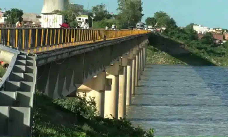 In Hamirpur Yamuna and Betwa took a formidable form