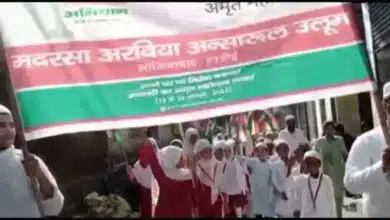 Madrasa students took out Tiranga yatra in Hardoi