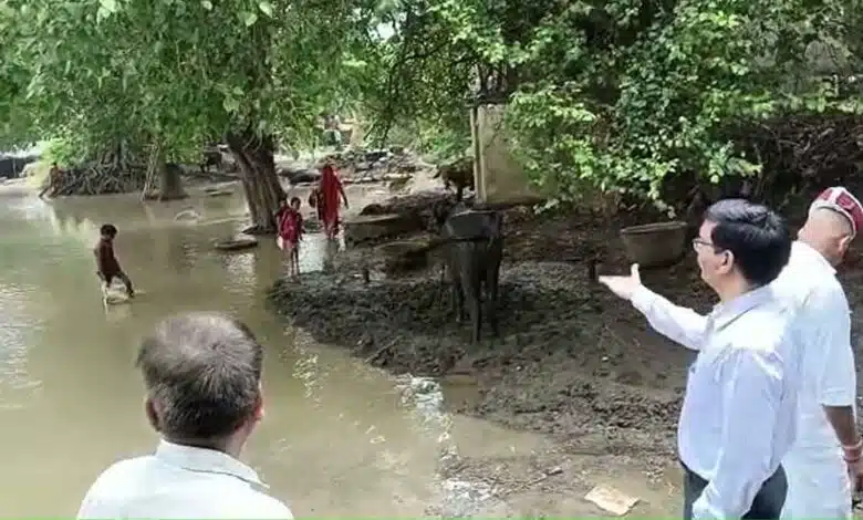 Mirzapur administration on alert after Ganga level rises