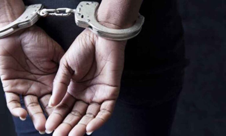 Mumbai man doing extortion posing as woman arrested