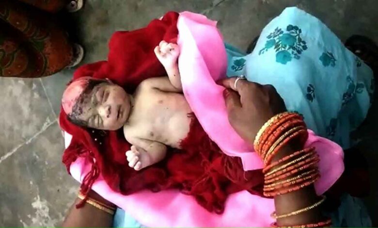 Newborn girl thrown in the Bulandshahr field