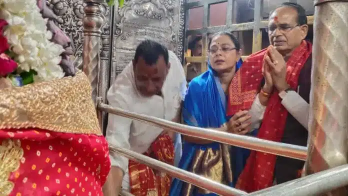 Shivraj Singh Chouhan visited Maa Vindhyavasini temple Mirzapur