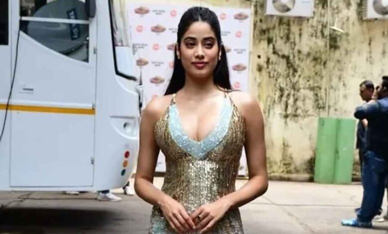 Janhvi Kapoor looks gorgeous in a plunging neck gown