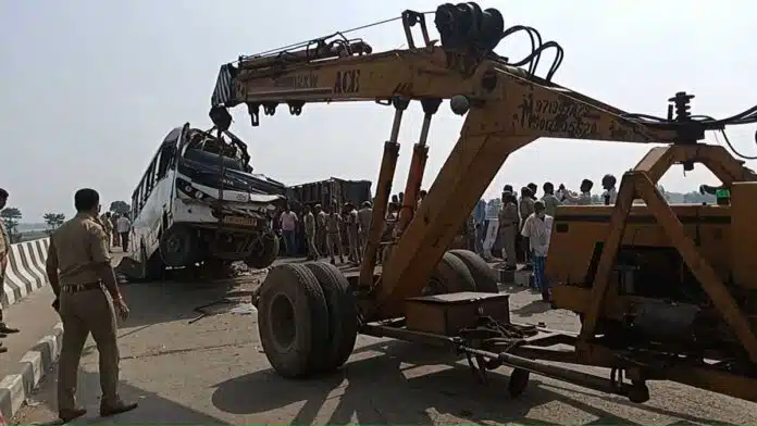 A horrific road accident in Lakhimpur Kheri