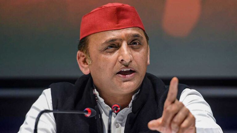 Akhilesh Yadav लगातार तीसरी बार समाजवादी पार्टी के अध्यक्ष चुने गए