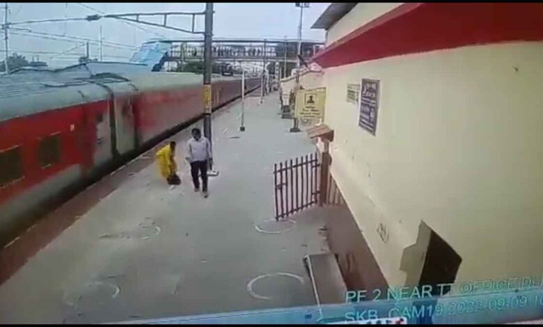 Alert Staff rescued woman crossing railway track