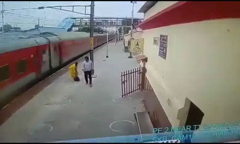 Alert Staff rescued woman crossing railway track