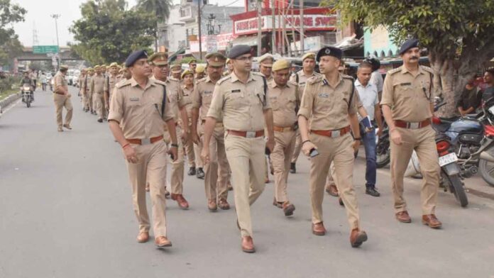 Amroha DIG took out flag march in Gajraula