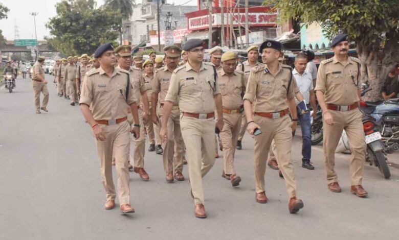 Amroha DIG took out flag march in Gajraula
