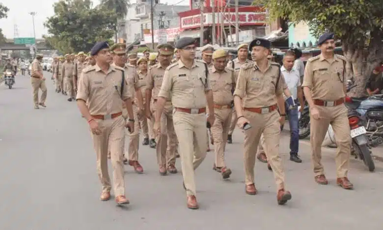 Amroha DIG took out flag march in Gajraula