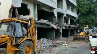 BDA team broken Bareilly AAP leaders illegal tower