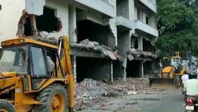 BDA team broken Bareilly AAP leaders illegal tower