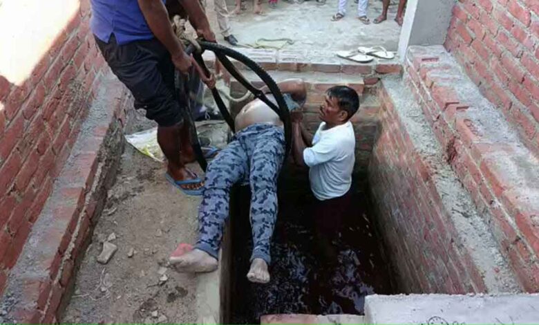 Bareilly youth Killed and thrown in toilet tank