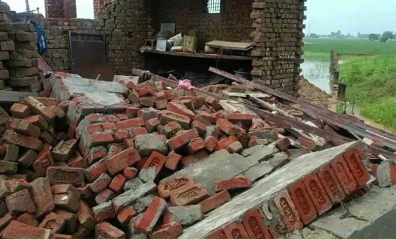 Bulandshahr woman dies due to wall collapse in Rain