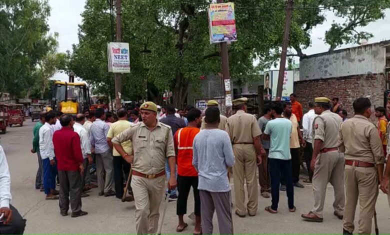 Campaign against encroachment in Bisauli