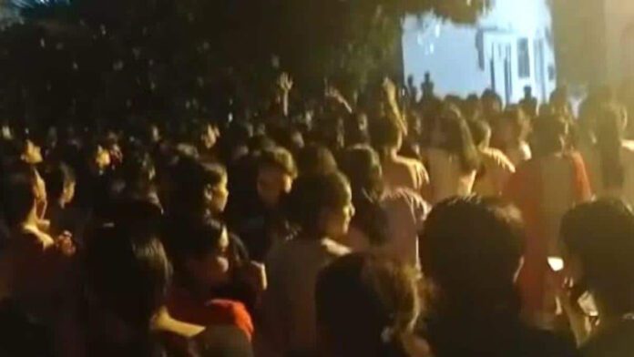Chandigarh MMS Scandal: University closed till Saturday, 3 arrests