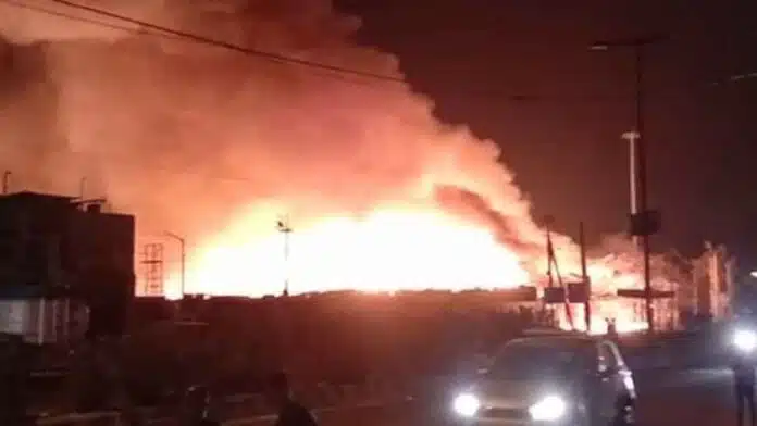 Delhi wedding tent destroyed in massive fire